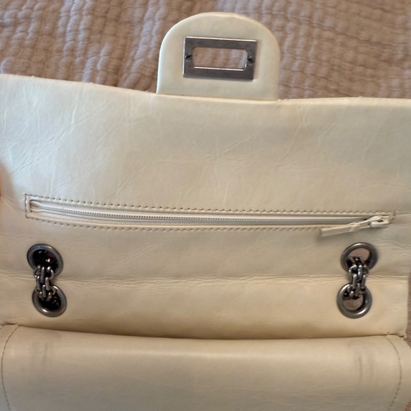 Small Chanel reissue flap - Picture 7 of 7